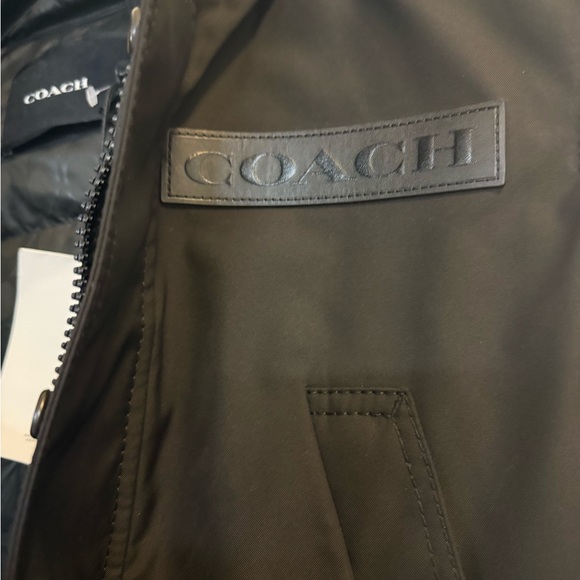 Coach 3-1 Shearling Parka 
Heavy jacket great for the winter . 
Quality Jacket - Picture 7 of 9
